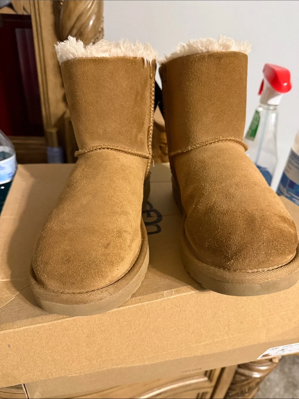 UGG Classic Short Chestnut Suede Winter Boots